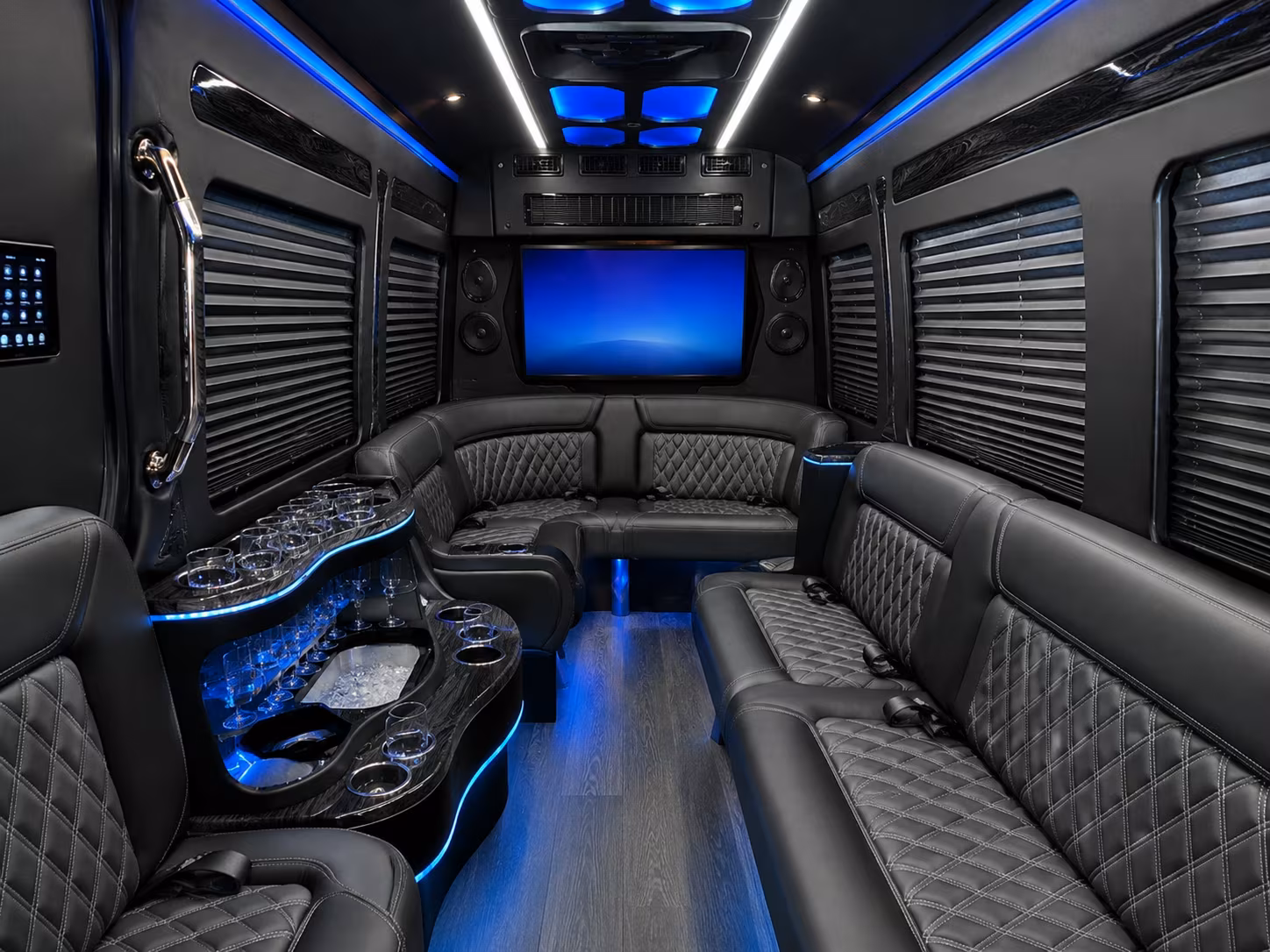 bus rentals for corporate retreats and team outings across the western slope