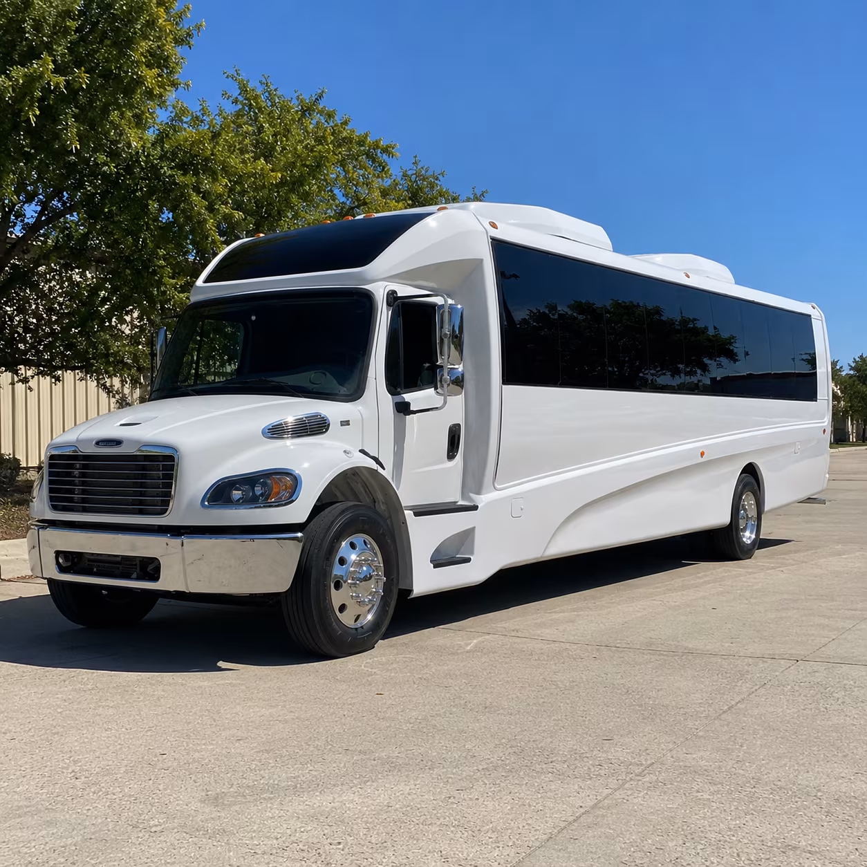 grand junction 18 passenger minibus