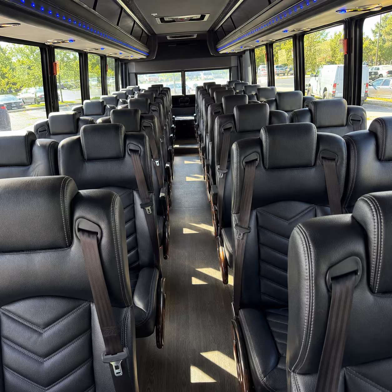minibus rentals for small group winery tours along the grand valley
