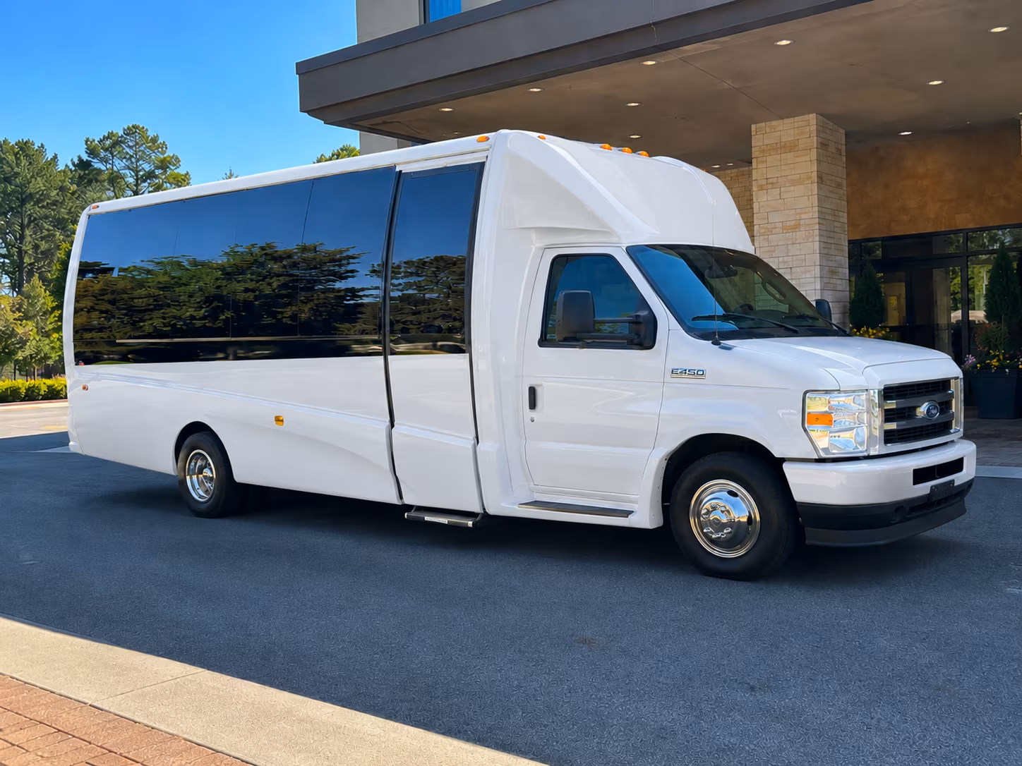 minibuses for executive transfers and small group corporate travel in grand junction